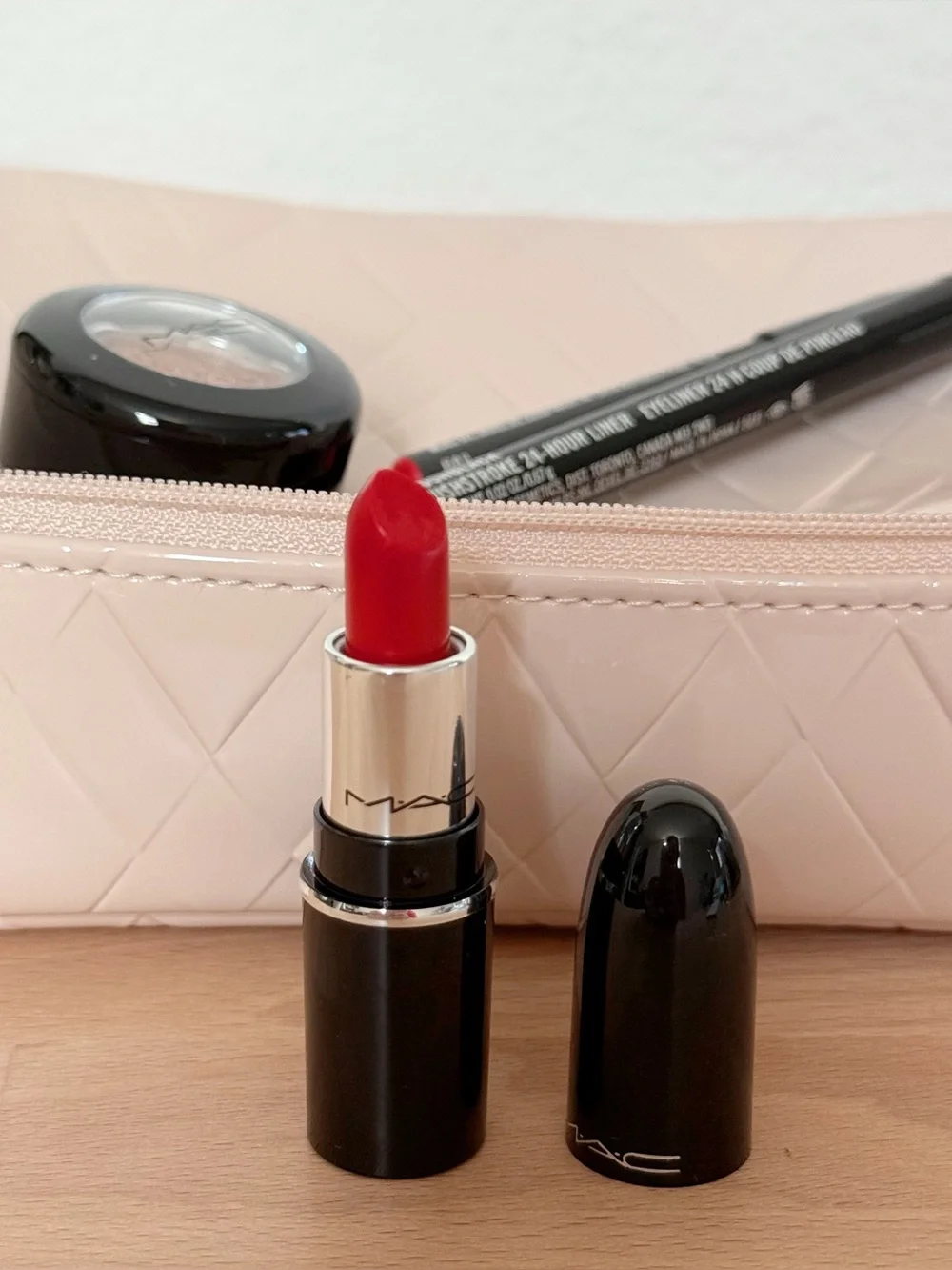 MAC Cosmetics hour lipstick 65g